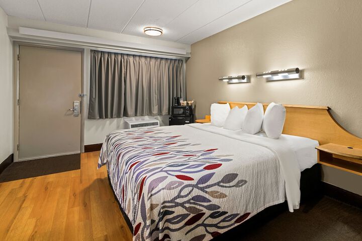 Room 20 of 37