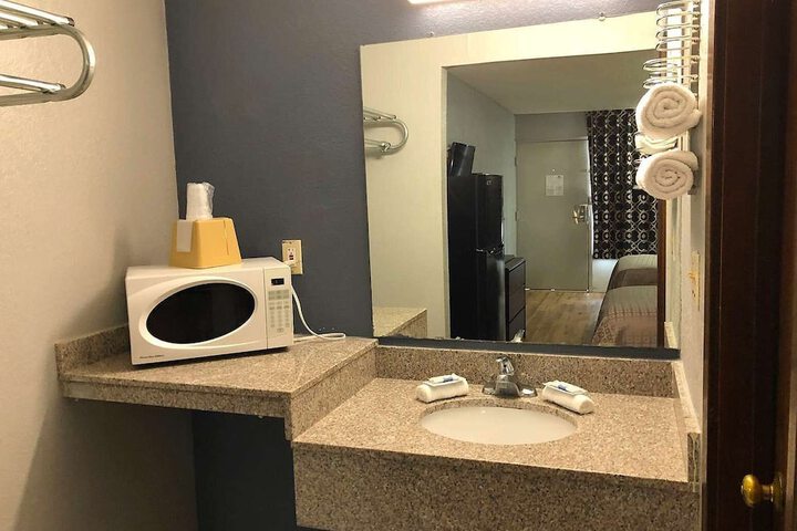 Room 12 of 14