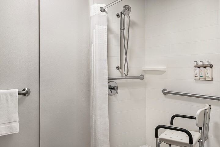 Holiday Inn Express Bowling Green by IHG