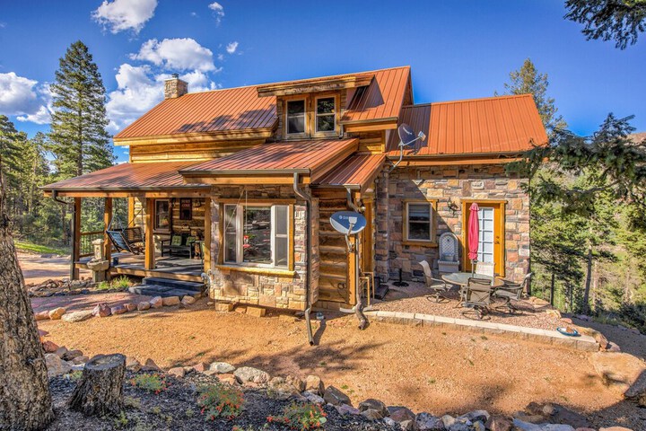 Mountain Getaway Cabinhot Tub & Pool Table4bd