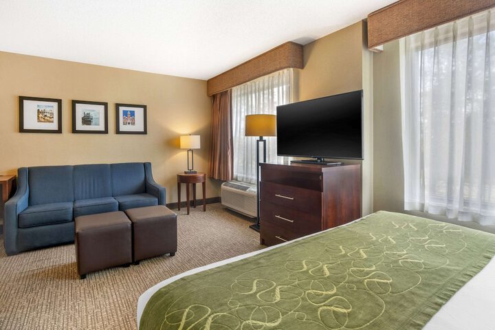 Room 8 of 25
