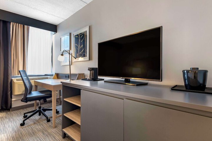 Comfort Inn & Suites Liverpool - Syracuse North