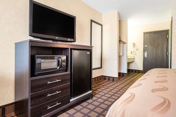 Quality Inn Monee I-57