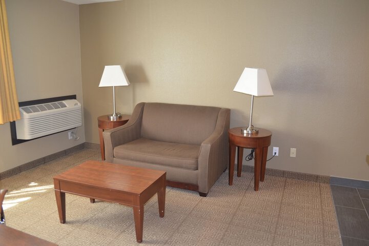 Room 40 of 103