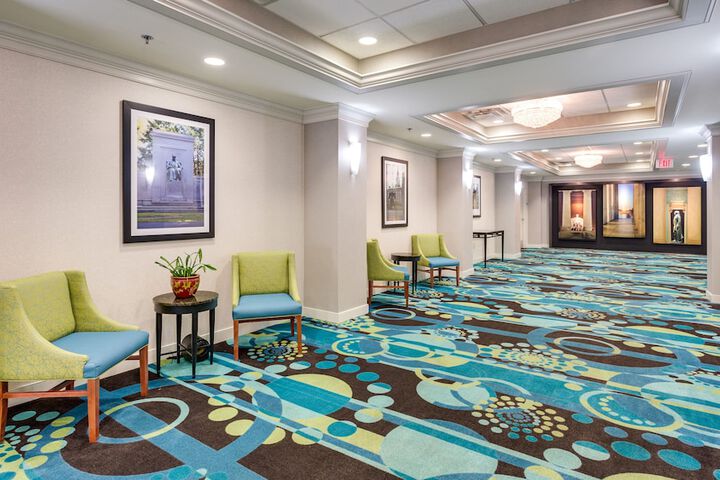 Hotel 7 of 54