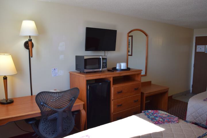 Room 34 of 49