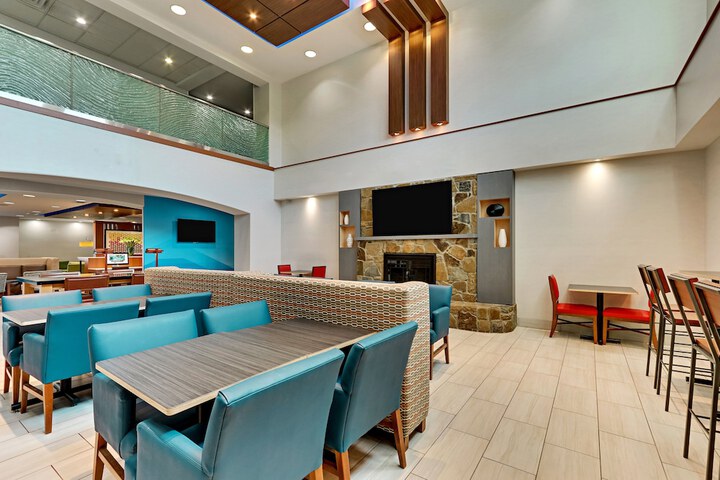 Holiday Inn Express Hotel & Suites Weatherford by IHG