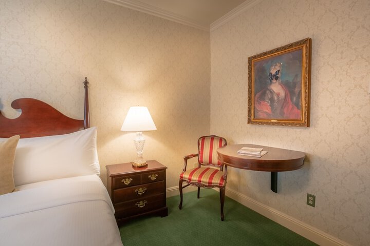 Room 25 of 52