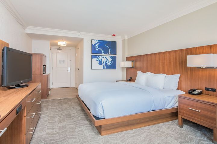 Room 34 of 187