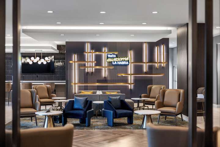 La Quinta Inn & Suites by Wyndham La Habra