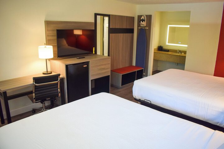Room 8 of 20