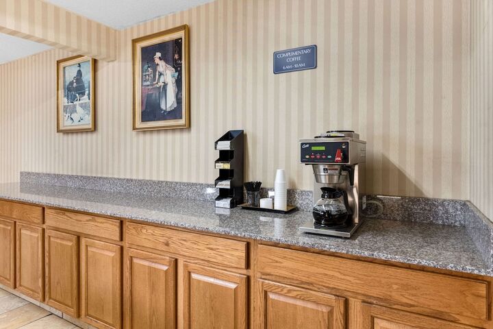Breakfast/Coffee Service 37 of 39