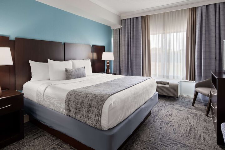 Best Western Plus Ambassador Suites Venice