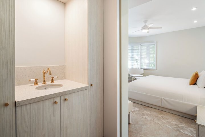 Room 20 of 94