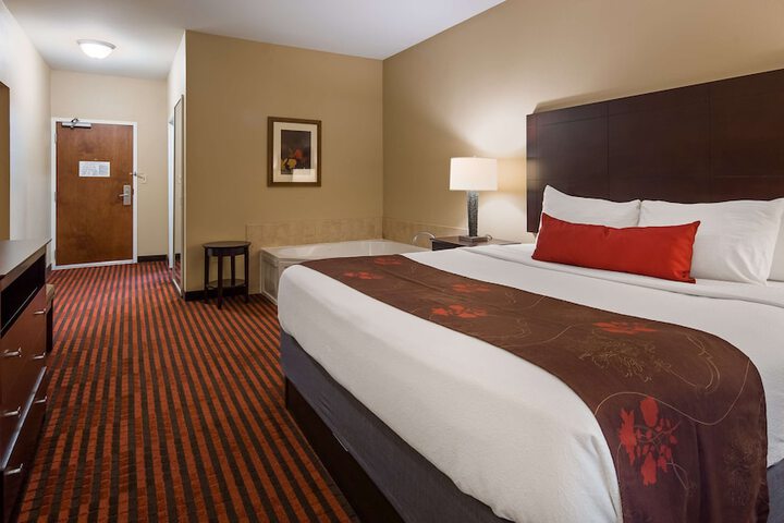 Room 21 of 35