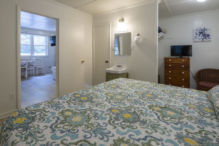 Room 172 of 309