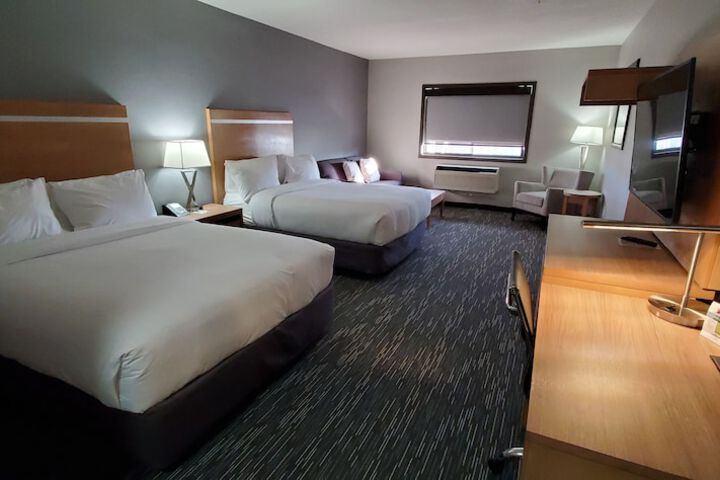Room 73 of 88