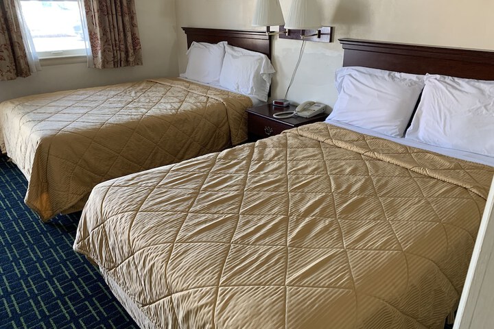 Room 33 of 53