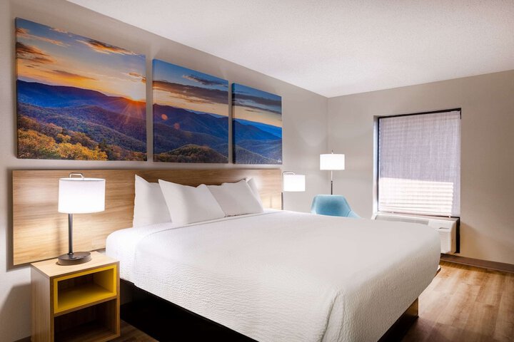 Room 18 of 29