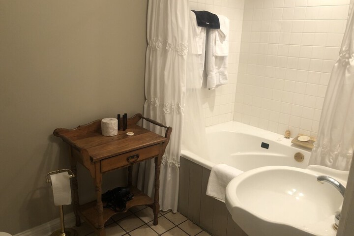 Talbott Inn