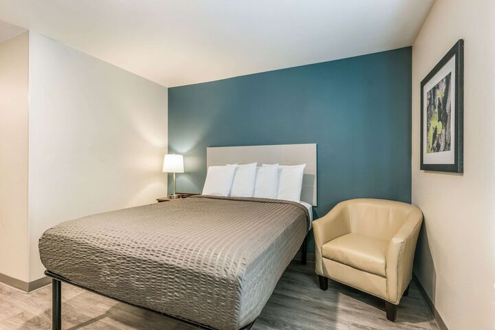 Room 18 of 34