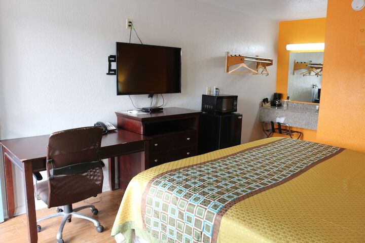 Room 20 of 25