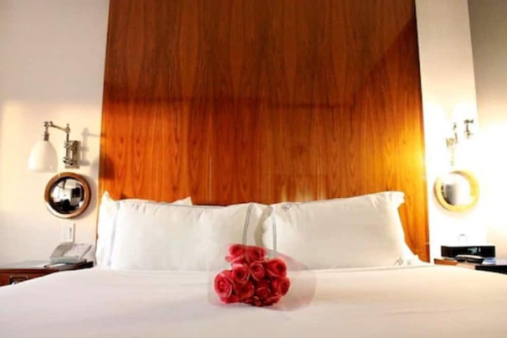 Room 25 of 61