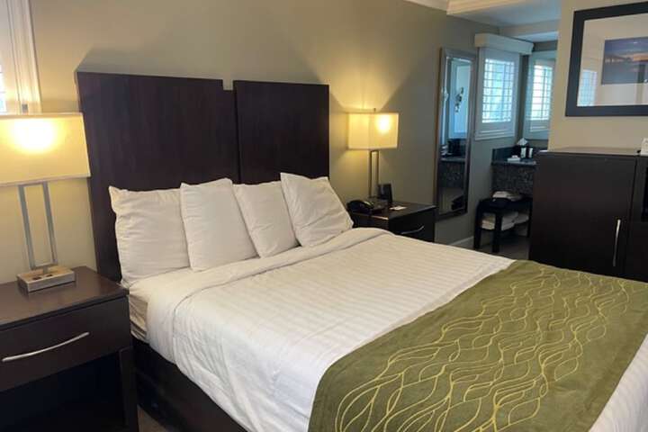 Hi View Inn & Suites