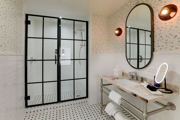 Trilogy Hotel Montgomery Autograph Collection