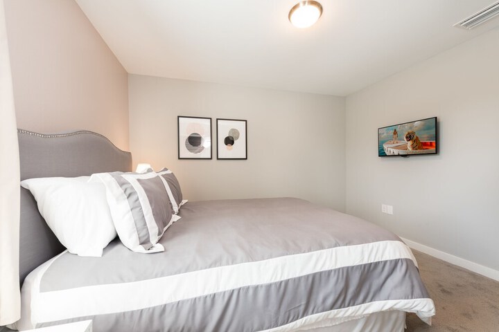Room 17 of 22