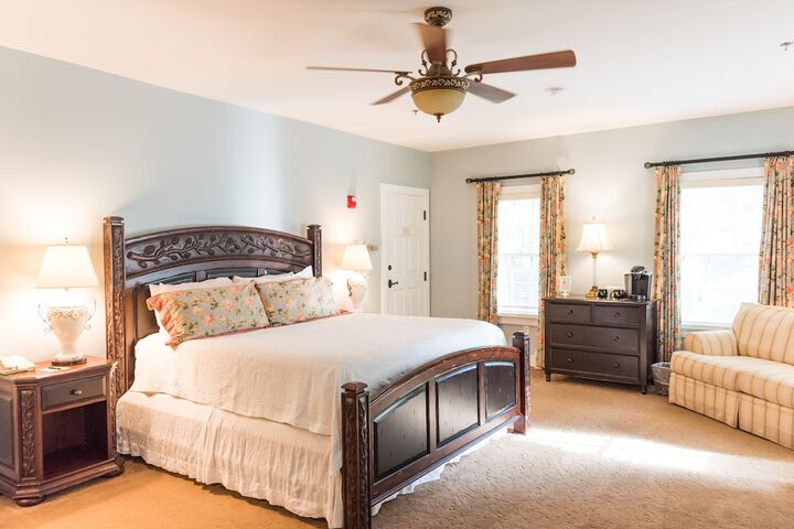 Room 11 of 35
