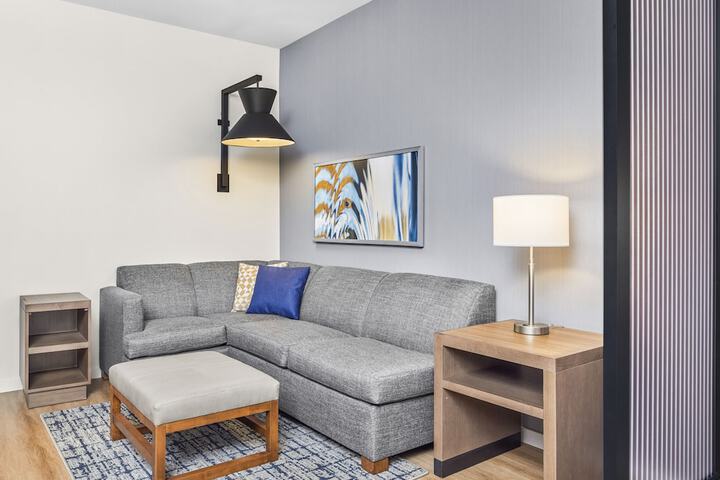 Room 15 of 29