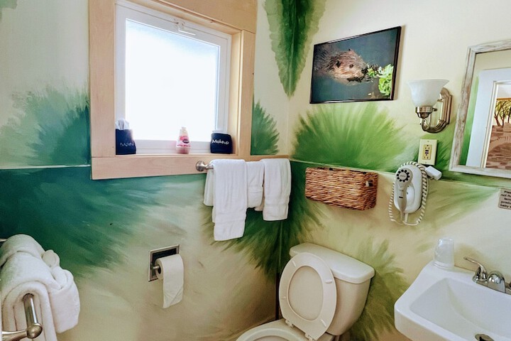 Room 85 of 177