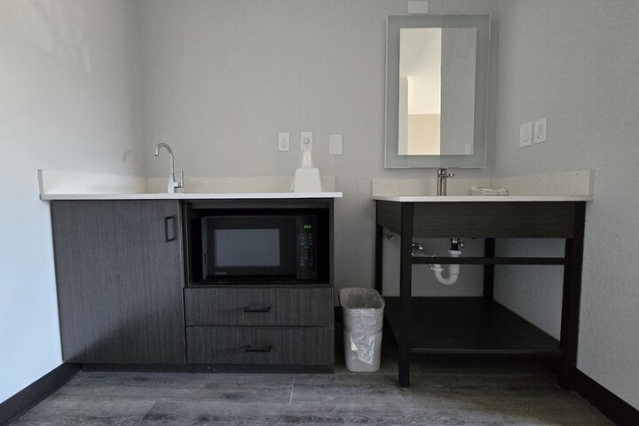 Room 17 of 20