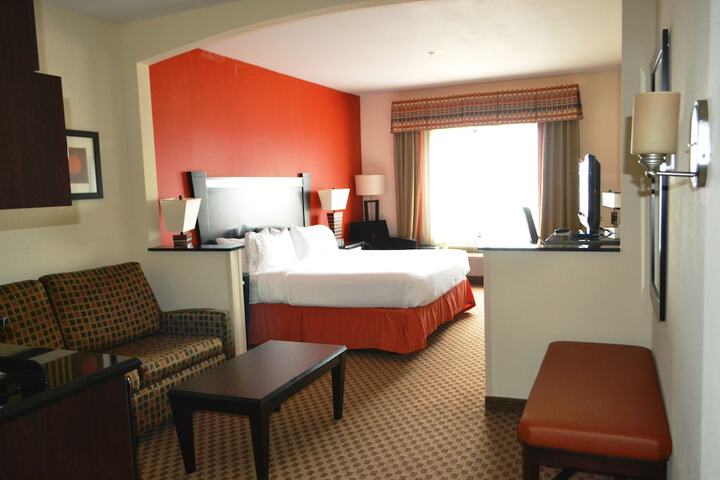 Room 18 of 42