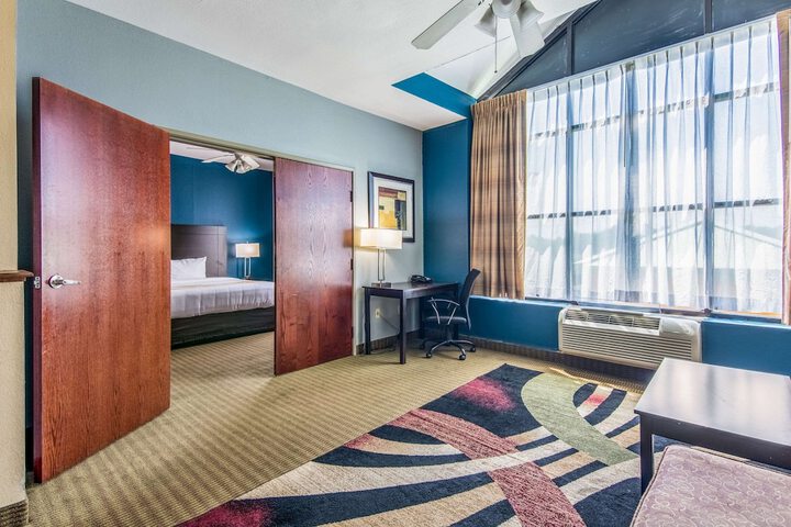 Room 47 of 67