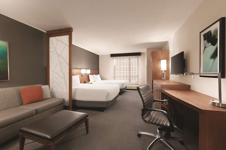 Room 16 of 33