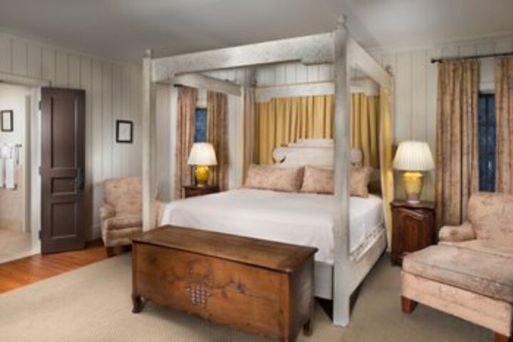 Room 144 of 168