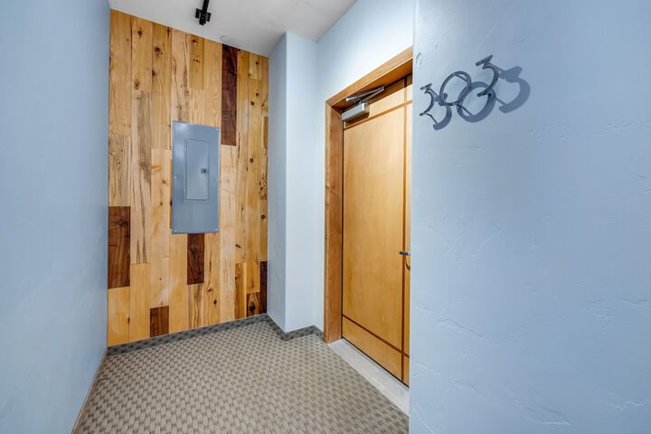 Room 126 of 177