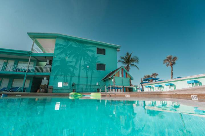 Thunderbird Beach Resort