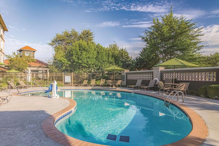 Pool 10 of 54
