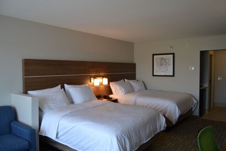 Room 13 of 42