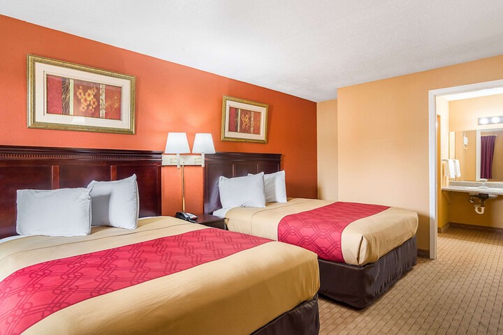 Room 20 of 32