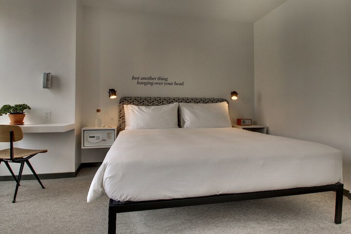 Room 45 of 111