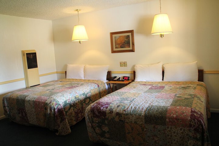 Room 126 of 175