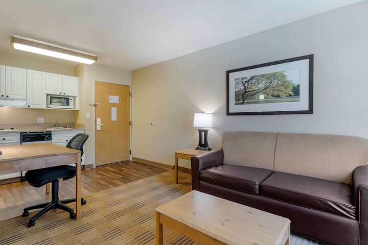 Room 22 of 27