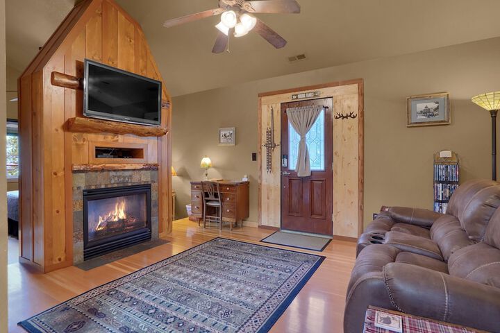 Rocky Mountain Lodge