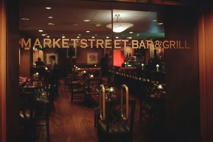 Dining 46 of 53