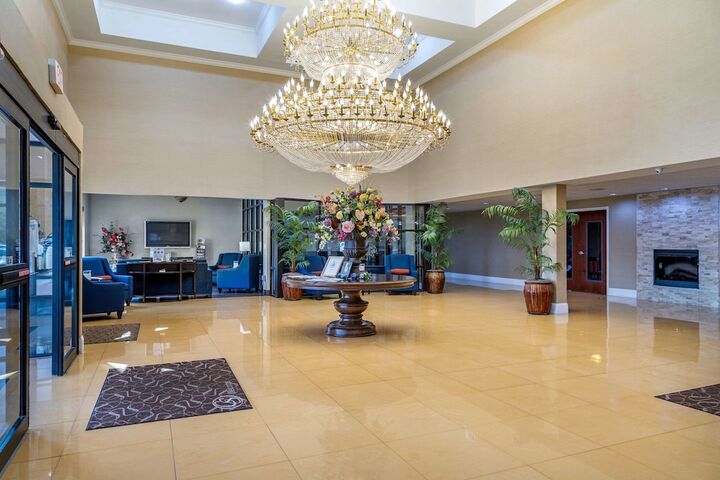 Hotel Interior 8 of 46