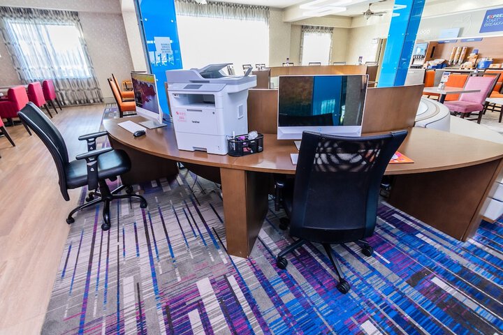 Business Center 56 of 57